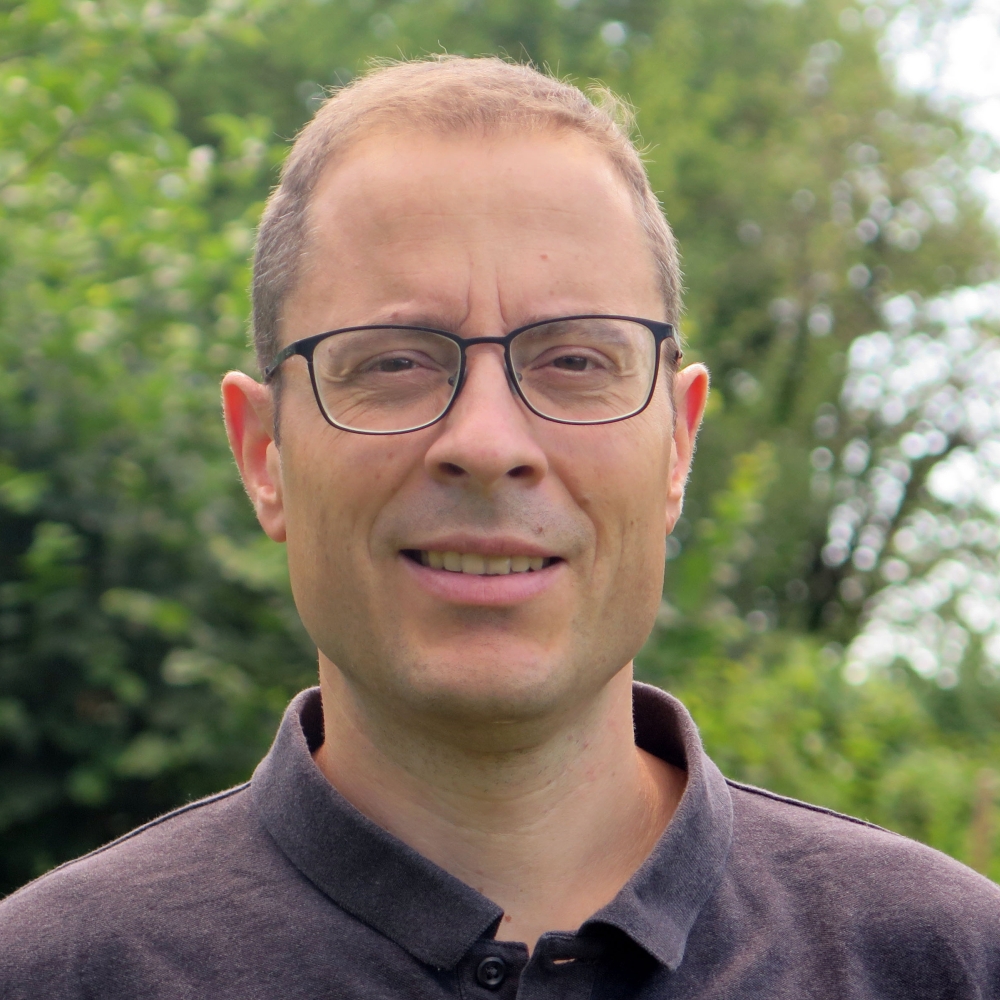 This image shows Dr. Simon Stutz